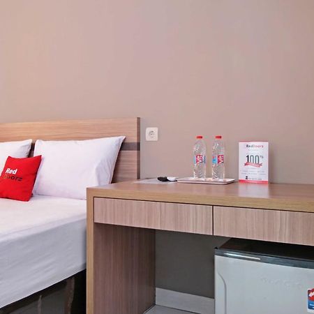 Reddoorz @ Karet Pedurenan 2 Jakarta Exterior foto