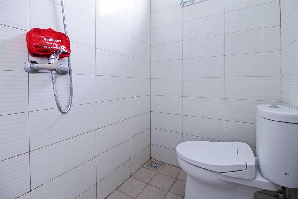 Reddoorz @ Karet Pedurenan 2 Jakarta Exterior foto